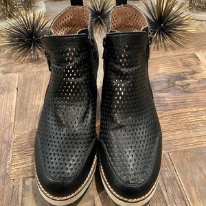 Trendy and comfortable wedge